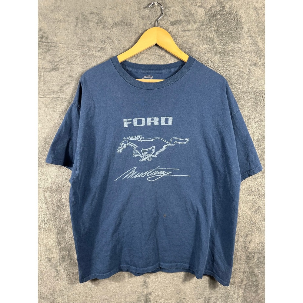 Ford Mustang Graphic T-Shirt Mens XL Navy Blue Cotton Distressed Horse Logo Tee